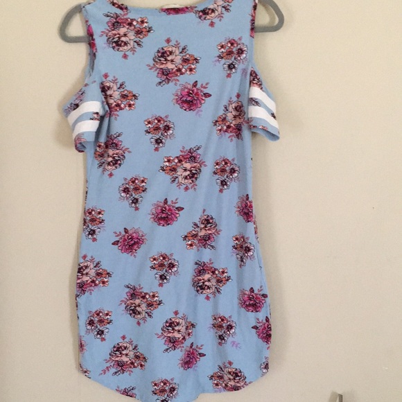 Dress 👗 - Picture 6 of 11